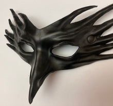 Load image into Gallery viewer, Maskelle Bird Mask in Black