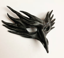 Load image into Gallery viewer, Maskelle Bird Mask in Black
